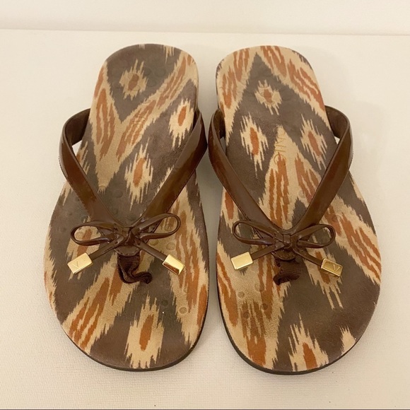 Vionic Bella Bow Toe Post Brown Ikat Sandals - 7 - Picture 3 of 14